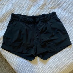 Lululemon Spring Break Away Shorts